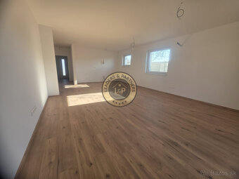 Novostavba 4izb. Bungalov obec Šurianky - 11