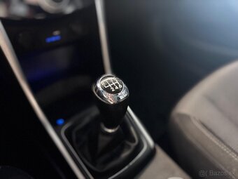 Hyundai i30 1.6 MPI 2015/Slovák - 11