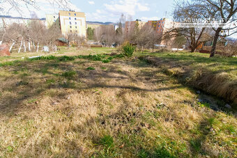 Záhrada s chatkou (363 m2) sídl. Mier Spišská Nová Ves - 11