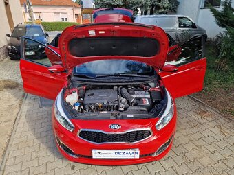KIA Ceed SW 1.6 CRDi VGT 136k Automat Platinum (diesel) - 11