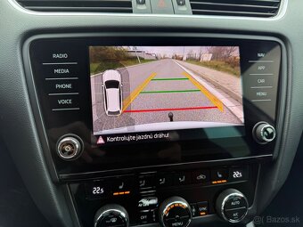 Škoda Octavia Combi Sportline 2,0 TDI DSG Full led virtual - 11