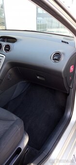 Peugeot 308SW 1,6HDI - 11
