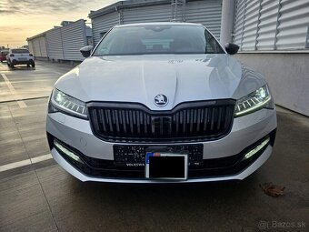 Škoda Superb Sportline 2020 140kW DSG limo webasto - 11