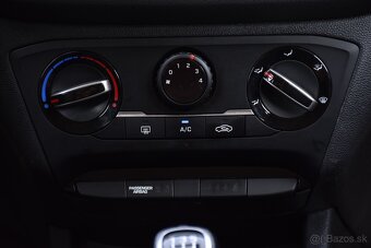 Hyundai i20 1.2i BENZÍN Chic KAMERA TEMPOMAT SR 2020 DPH - 11