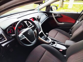 Predám Opel Astra J - 11