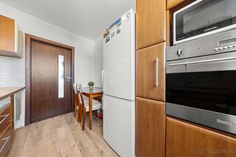 PRIESTRANNÝ A SLNEČNÝ 3-IZB. BYT, LOGGIA, PIVNICA, RAČA - 11