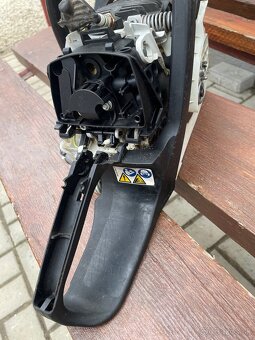 Predám motorovú pilu STIHL MS 211C - 11