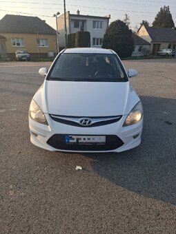 Hyundai i30 1.6 dci - 11