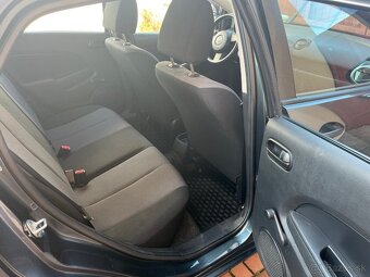 Mazda 2 1.3i 55kW, r.v. 2008 – spoľahlivé mestské auto - 11