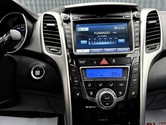 Hyundai i30 1.6Crdi 94kw facelift - 11