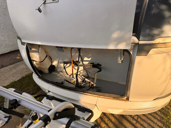 Rodinný karavan Hobby 490 KMF DeLuxe 2022 - 11
