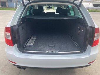 Škoda Superb Combi 2.0 TDI DSG,2015,NAVI,XENON - 11