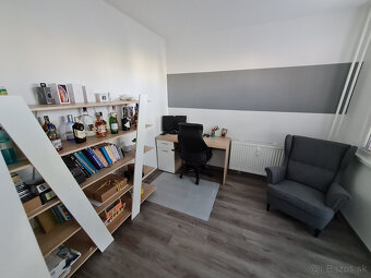 PREDAJ: 4i kompletne zrekonštruovaný byt 78m2 Brezno Mazorní - 11