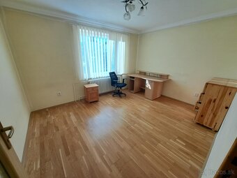 Rodinný dom, pozemok 724 m2,  Martin - Stráne - 11
