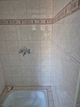 Predám Polyfunkčný dom v Komárne - 11