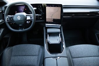 Renault Austral 1.4 mHEV 160 Techno+ (2025) - 11