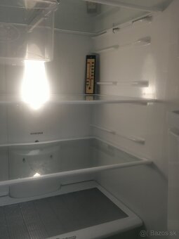 Chladnička z mraznickouLG - 11