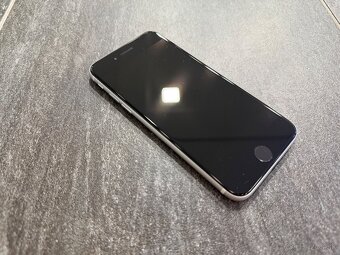 Apple iPhone SE (2020) 128 GB White - 11