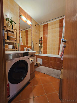 >>>>KOLOSEO prenájom 3-izbový - novostavba - parking - 11