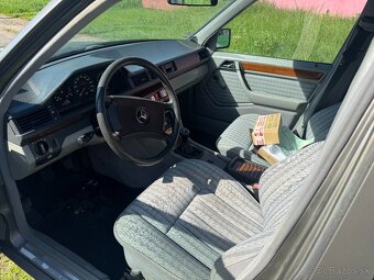 Mercedes W124 - 11
