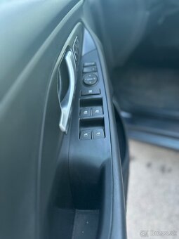 HYUNDAI I30 1.6 crdi 2017 automat - 11