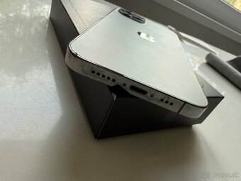 iPhone 12 Pro 256GB Graphite - 11