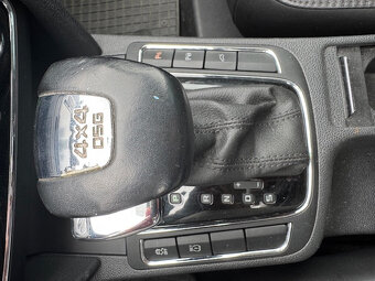 Škoda Superb Combi 2.0 TDI CR 4x4 Elegance DSG - 11