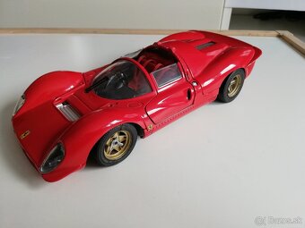 1:18  FERARRI  330P4   1967 - 11
