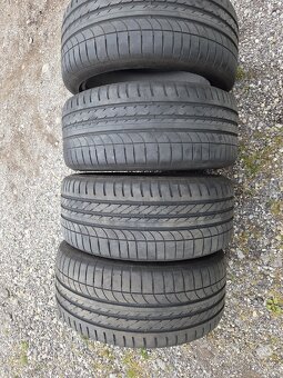 Pneu 245 40 R19 GoodYear Eagle F1 - 11