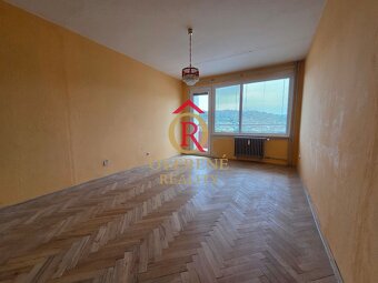 Na predaj veľký 3 izbový byt s komorou a 4 lodžiami v centre - 11