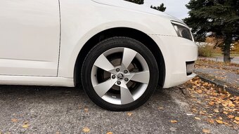 Škoda Octavia Combi 1,6 TDi Elegance - 11