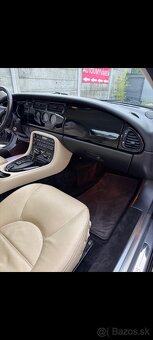 JAGUAR XK XK8   4.0 Coupé - 11