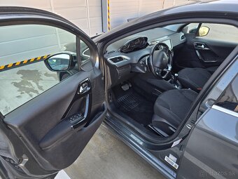 Peugeot 208 1.2 e-VTi Allure Automat - 11