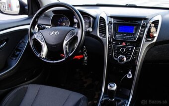 Hyundai i30 1.6 CRDi - 11