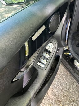 Mercedes GLc - 11