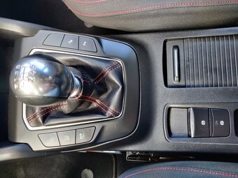 Ford Focus - 11