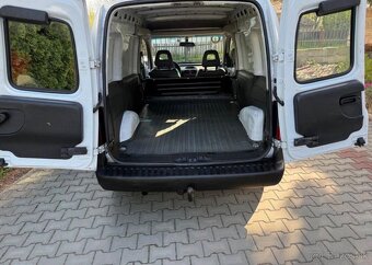 Opel Combo 1,3 CDTi naj: 71000km, Tažné nafta manuál 51 kw - 11