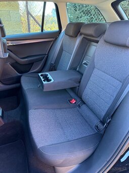 Škoda Octavia 2.0TDI 110kW DSG 2019 FullLED/Navi/Vyhrev/CANT - 11
