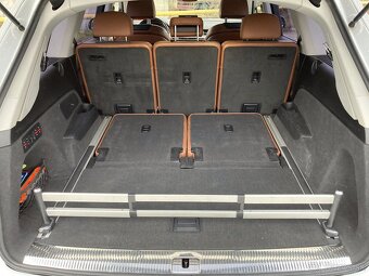 AUDI Q7 3.0 TDi matrix servis AUDI - 11