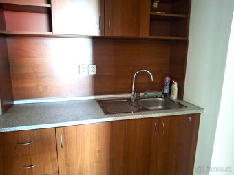 Prenájom kancelárskeho priestoru 78 m2 vhodný ako sídlo firm - 11