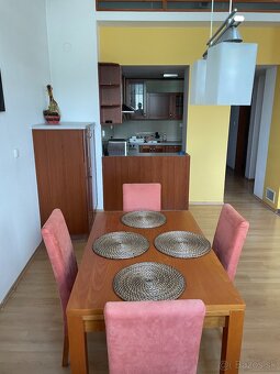 Prenájom 3 izboveho bytu v centre Žiliny - 11