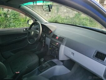 Škoda Fabia 1.4i 50kw M5 LPG Rok 2003 - 11