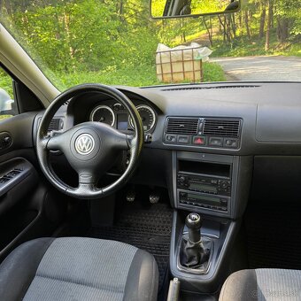 Volkswagen Golf 1.9 TDi - 11