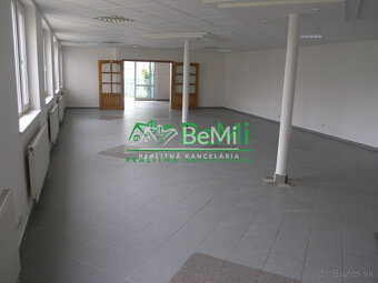 Na predaj: Polyfunkčný rodinný dom – ideálny na byty, ambula - 11