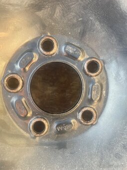 Letné pneu s diskami 205/55 r16 - 11