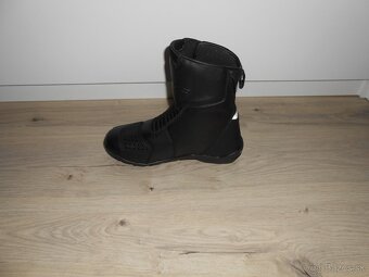 Predam nove panske kozene moto topanky znacky RST AXION MID - 11