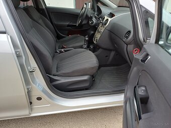 Opel Corsa 1,2 - 87 000 Km - klimatizácia - 11