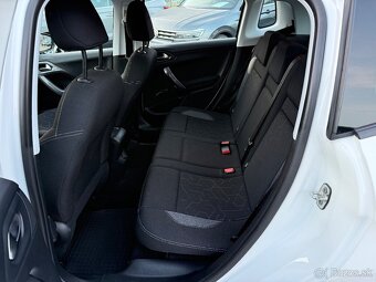 Peugeot 2008 1.2 PureTech Allure A/T - 11