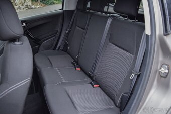 Peugeot 208 1.2 Active 2015 - 11