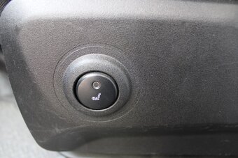 Iveco Daily, 35S180 3,0 L2H2 HiMatic+Led+Navi+Klima+Měchy - 11